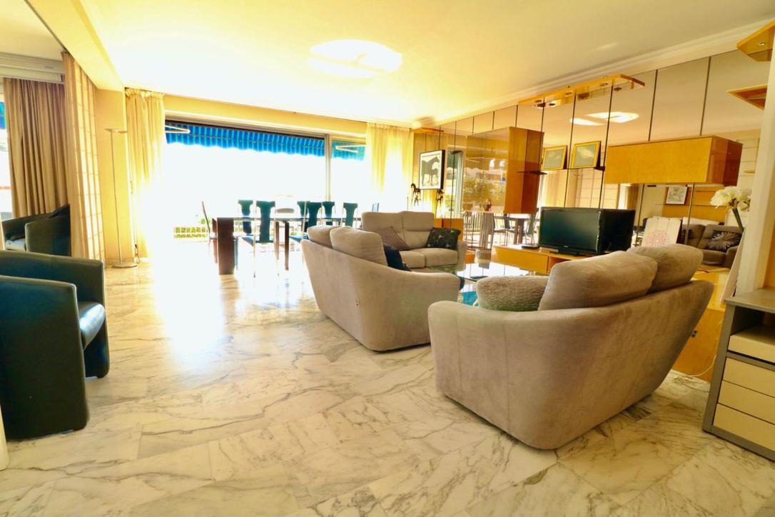 2, 3 And 4 Bedroom Sea View Forville Apartments 5 Mins From The Palais Cannes Exterior foto