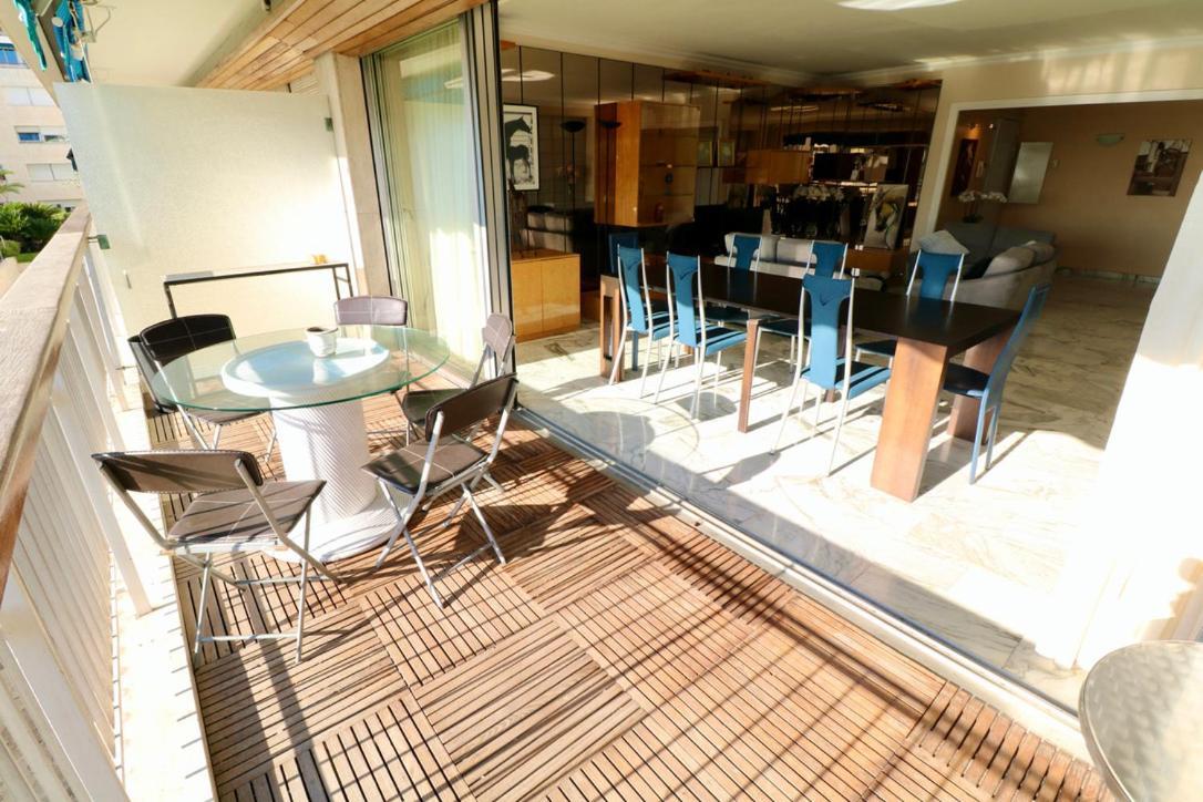 2, 3 And 4 Bedroom Sea View Forville Apartments 5 Mins From The Palais Cannes Exterior foto
